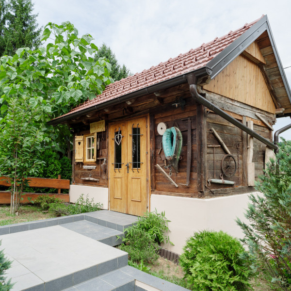 Traditional Houses Korana River, Traditional Houses Korana River KARLOVAC